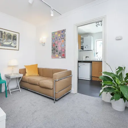 Apartment North Kensington