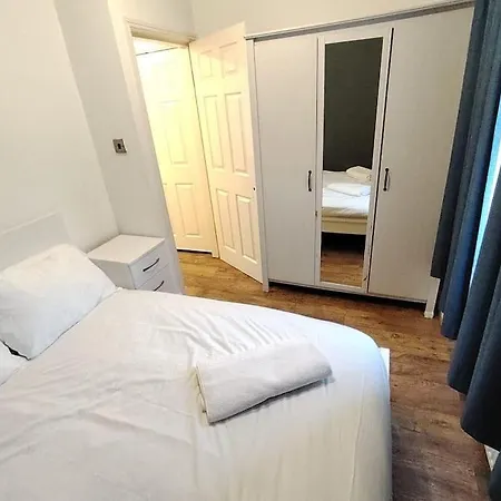 Amazing 1 Bed Flat In Fulham Near Chelsea Stadium * 伦敦