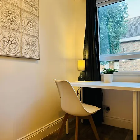 Apartment Earlsfield - Two Bedroom Flat London