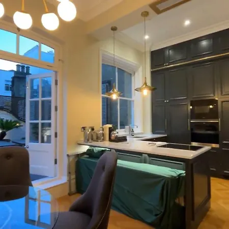 Exceptional Three-bedroom With Three En-suite Bathrooms *
