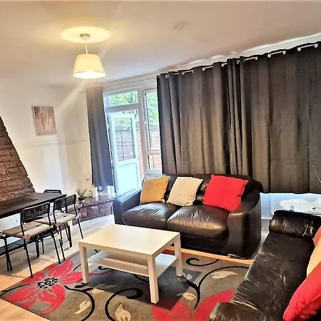 Zone 1, 3bedroom With A Garden * London