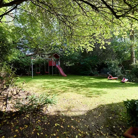 The Primrose Hill Place - Charming 4bdr Flat With Communal Garden Apartment