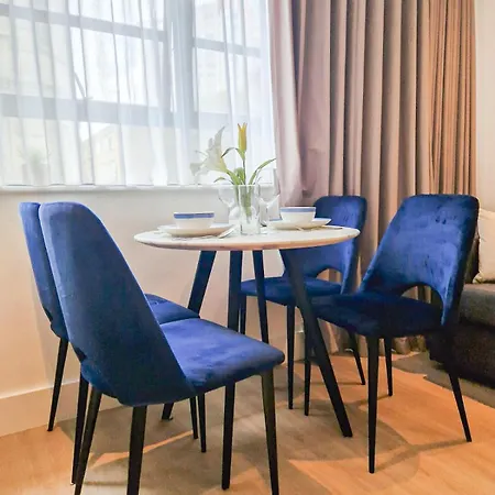 Modern & 3bedroom Flat With Pvt Balcony Steps From Regent's Park *