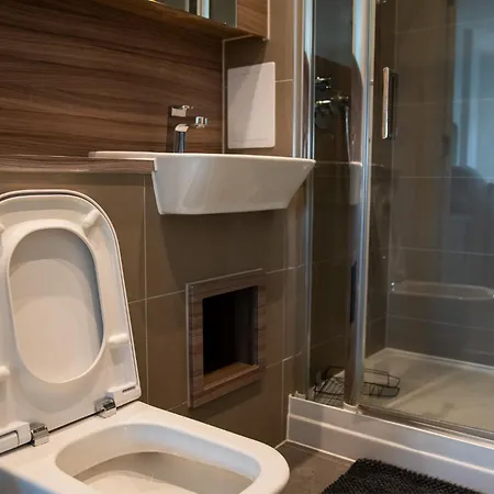 Luxora - Luxury 2 Bedroom Apartment Barking (Greater London)