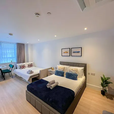 Modern & 3bedroom Flat With Pvt Balcony Steps From Regent's Park *