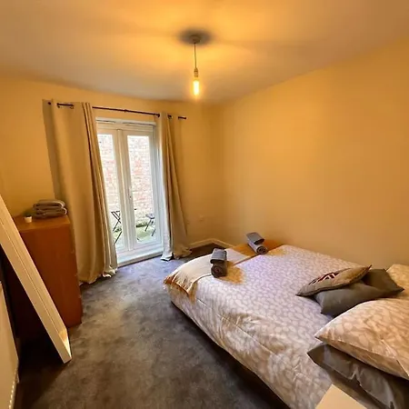 Apartment 2 Bedroom In Se13 London