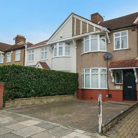 Exclusive 3 Bed House In Welling, London Welling