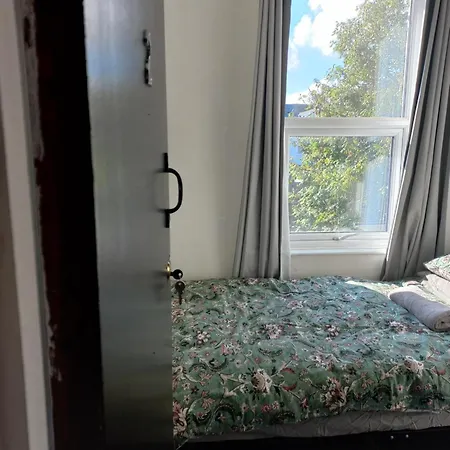 Single Ensuite *