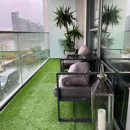 Luxury Chelsea Waterfront View Londres