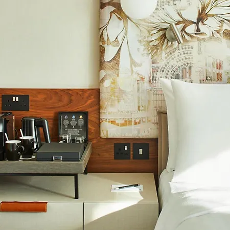 Hotel Marriott Kensington 4*