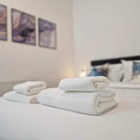 Excel Airport King Beds Garden London