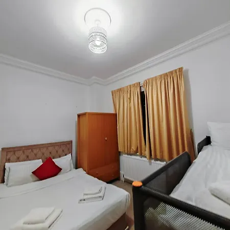 Apartment Headsonbed Spacious Excel Canarywharf For The Larger Group Near Blackwall Station London