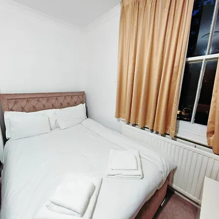 Headsonbed Spacious Excel Canarywharf For The Larger Group Near Blackwall Station *