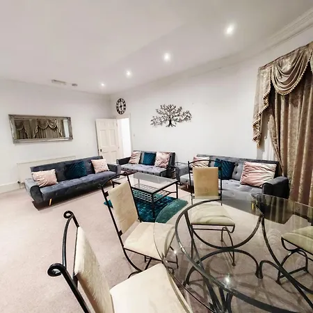 Headsonbed Spacious Excel Canarywharf For The Larger Group Near Blackwall Station Apartment