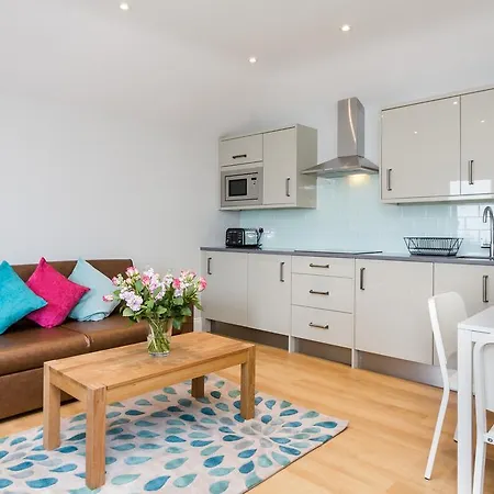 Hotel The Lion Gate Mews 4*