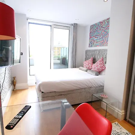 Desirable, Fashionable 2bed Flat In Chelsea London