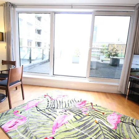 Desirable, Fashionable 2bed Flat In Chelsea