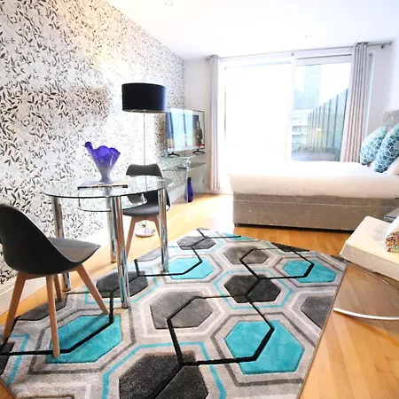 Desirable, Fashionable 2bed Flat In Chelsea * London