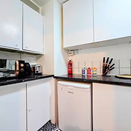 Comfy 3br Flat In The Perfect For Long Apartment London