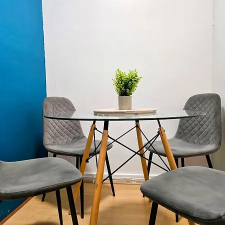 Comfy 3br Flat In The Perfect For Long Apartment