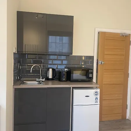 Grays Road - 1 Guest house *