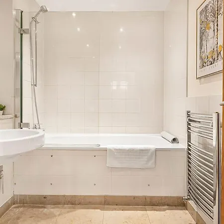 Stylish Next To Paddington Station Apartment *