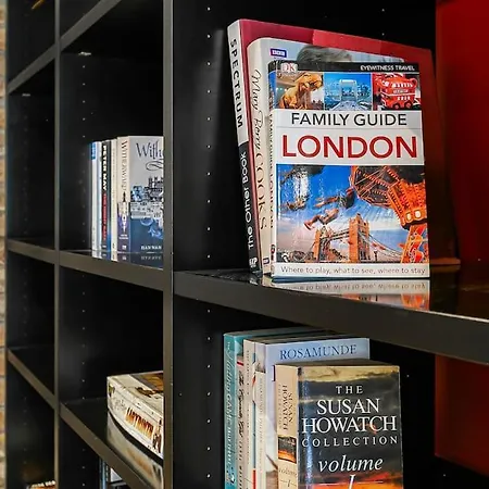 Stylish Next To Paddington Station London