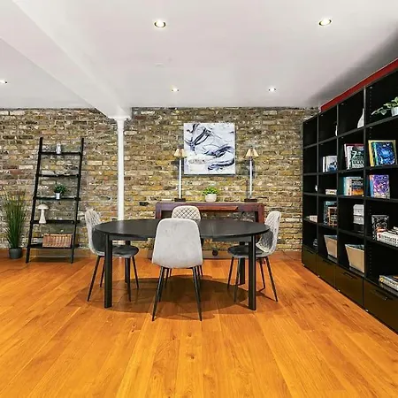 Stylish Next To Paddington Station Apartment London