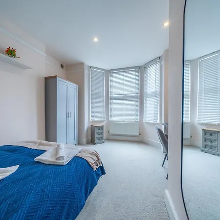 Apartment Beautiful 2 Bedroom With Private Garden In Wimbledon - Minutes From London