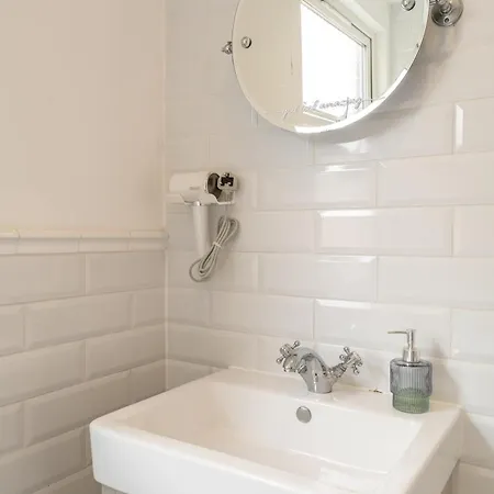 Apartment Beautiful 2 Bedroom With Private Garden In Wimbledon - Minutes From