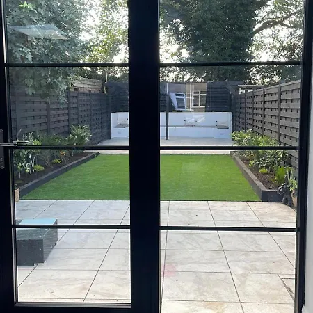Holiday home Stunning Open Plan 3 Bedroom House