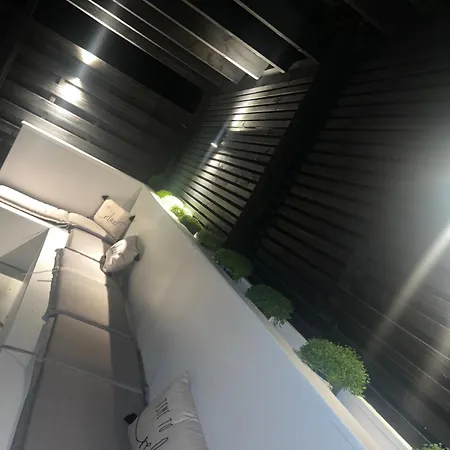 Stunning Open Plan 3 Bedroom House Holiday home *