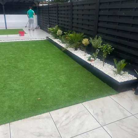 Stunning Open Plan 3 Bedroom House *