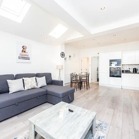 Apartmán Modern 3 Bedroom With Ensuite