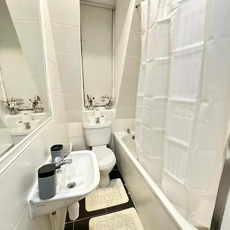 Three Bedroom Near Eye Apartamento Londres