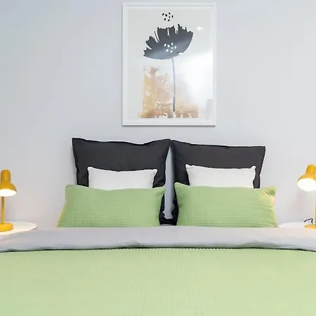 Luxaway Mews House St Johns Wood - Sleeps Up To 11 Holiday home London