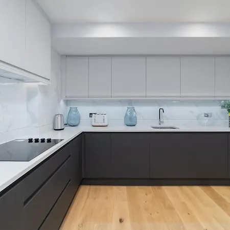 Luxaway Mews House St Johns Wood - Sleeps Up To 11