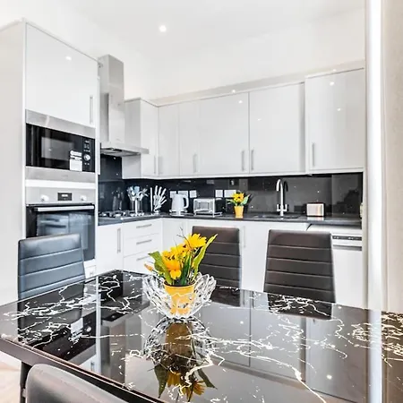 Lux Kensington 2br With Ac - Sleeps Up To 9 *