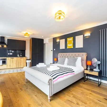 Cosy Modern In The Heart Of Balham *