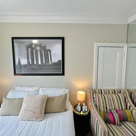 Mansion In Apartment