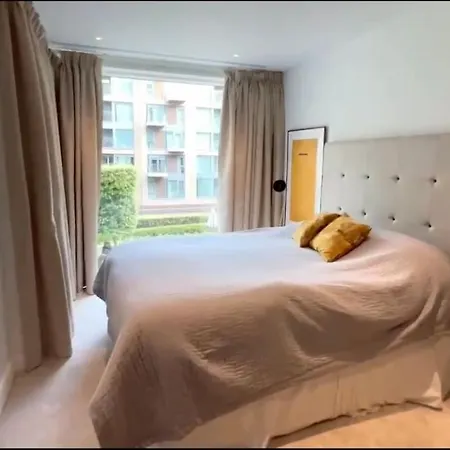Chelsea Harbour Luxury 2 Bedroom