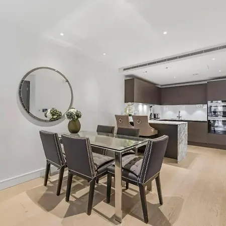 Apartment Chelsea Harbour Luxury 2 Bedroom *
