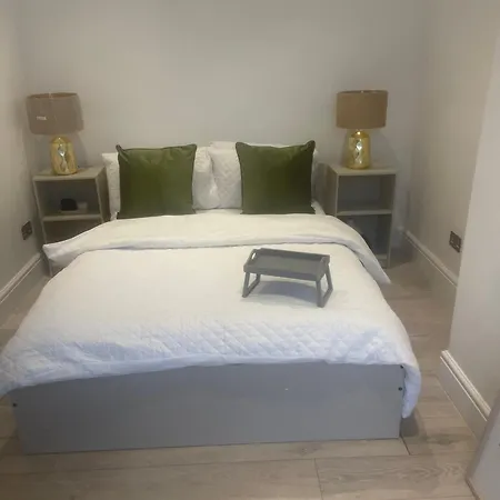 Guest house Luxury Double In Modern Renovated House Catford