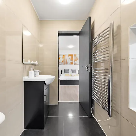 Apartment Mini Royale' - 1bdr - Parking *
