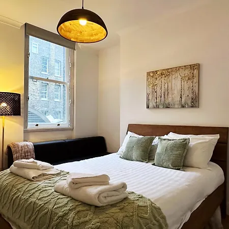 Theo's 2 Bedroom In