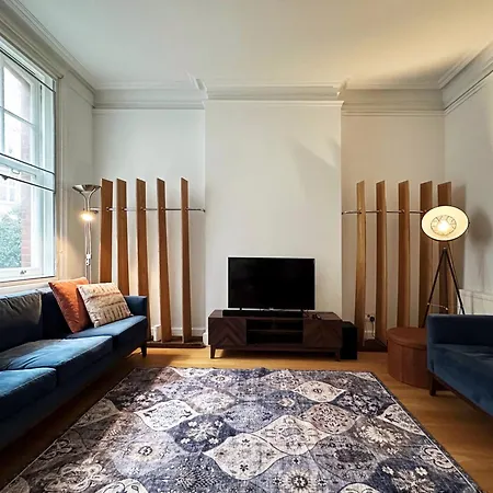 Apartment Theo's 2 Bedroom In London