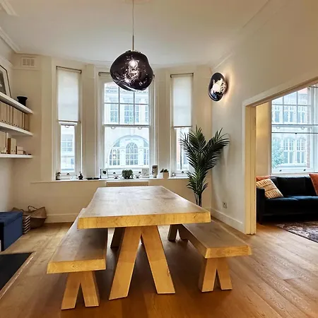 Apartment Theo's 2 Bedroom In London