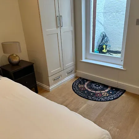 Knightsbridge 2 Bed - Self Catering *