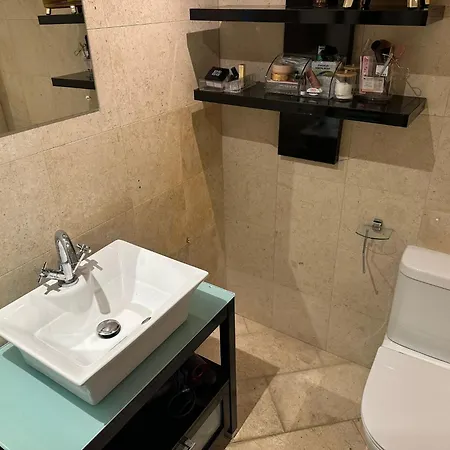Knightsbridge 2 Bed - Self Catering
