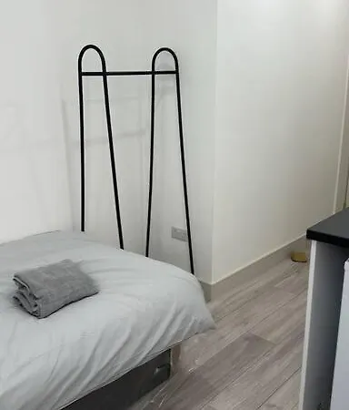 Smart 10 * Sutton (Greater London)